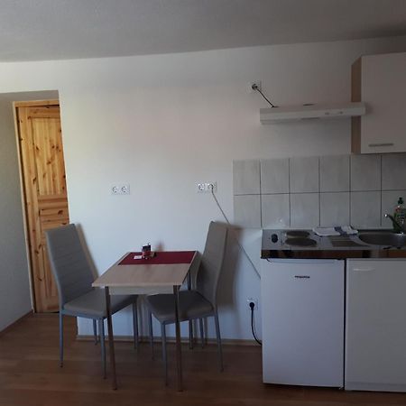 Gaestehaus Apartments B & B27 Und Pension Waldhorn Rottweil Bagian luar foto